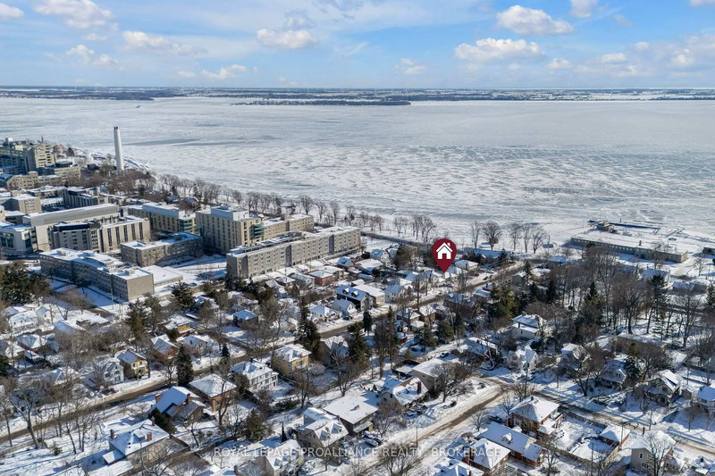 31 Beverley St, Kingston, K7L 3Y5 | Image 3