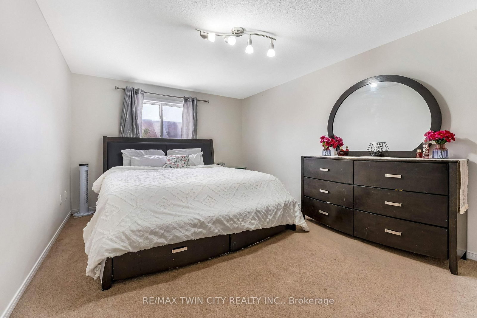 142 Dubrick Crescent - Photo 21