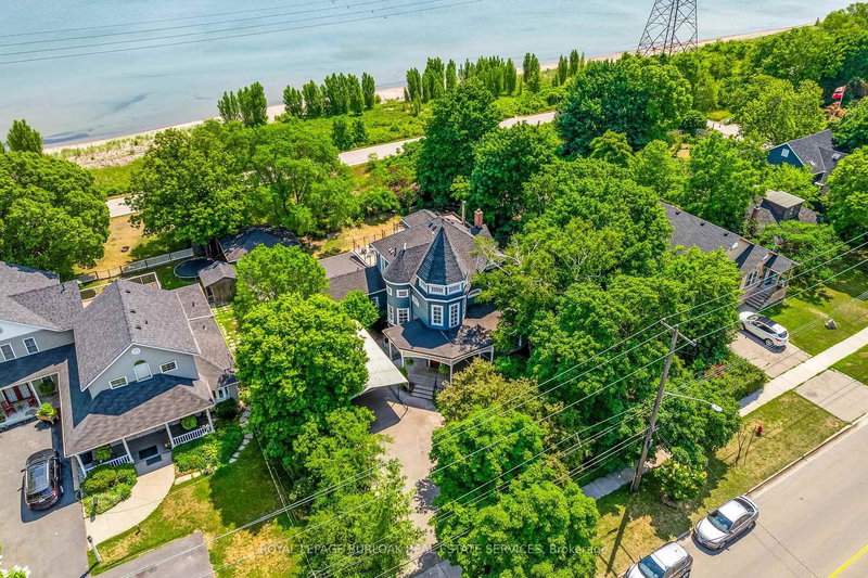 957 Beach Blvd, Hamilton, L8H 6Z7 | Image 2