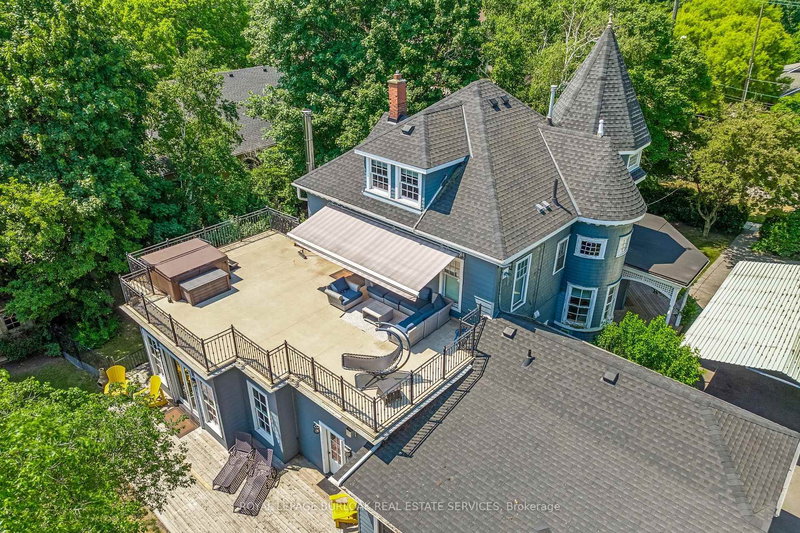 957 Beach Blvd, Hamilton, L8H 6Z7 | Image 3