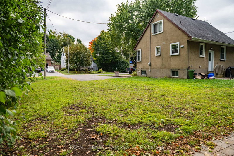 7 Tower Rd, Ottawa, K2G 2E2 | Image 3