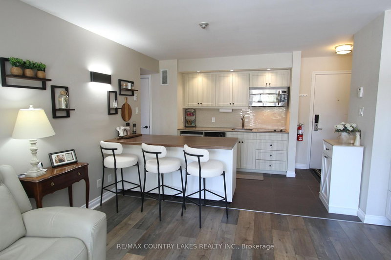 55-308 - 1235 Deerhurst Dr, Huntsville, P1H 2E8 | Image 2