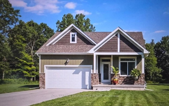 8 MacKenzie John Crescent