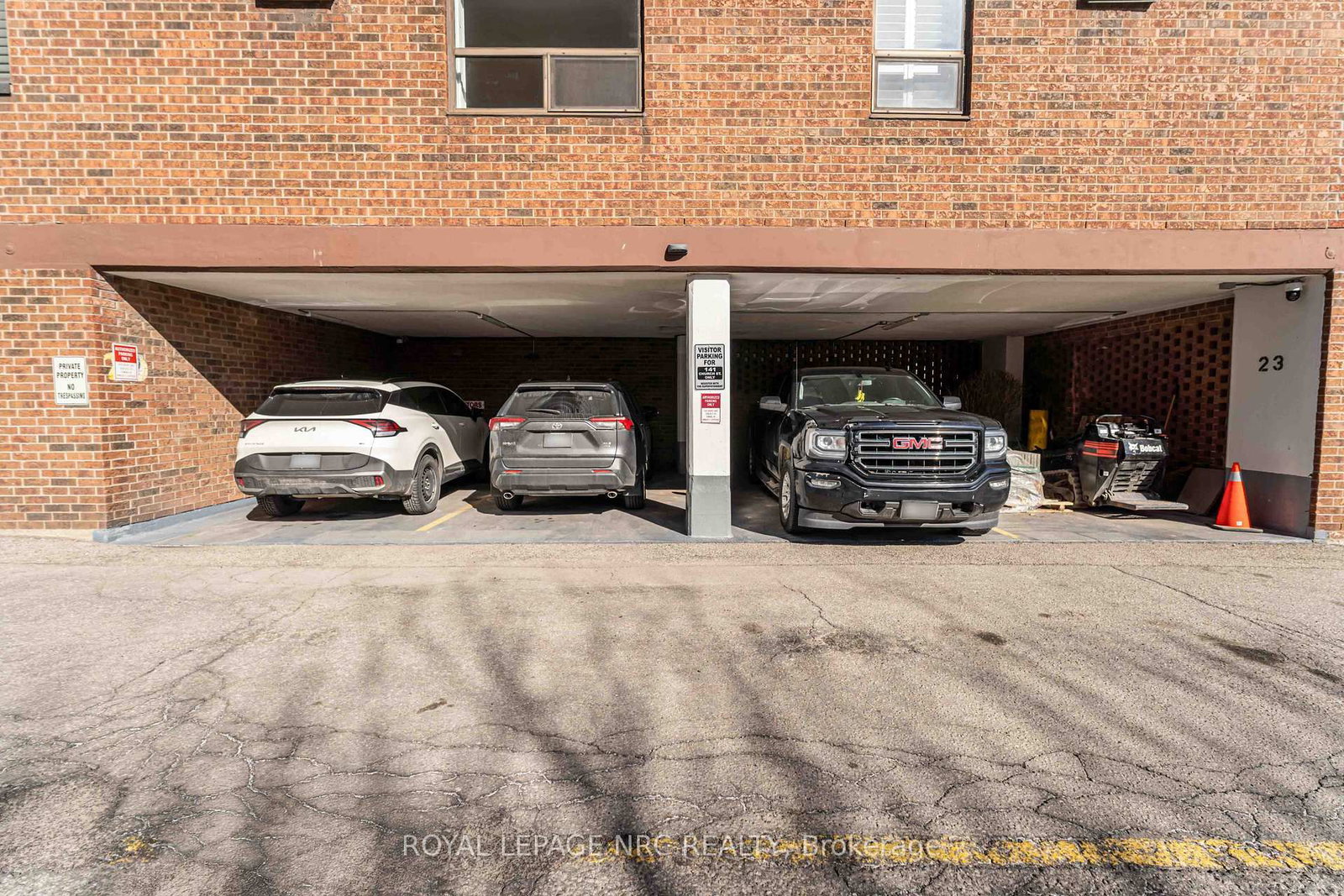 Listing Image 45