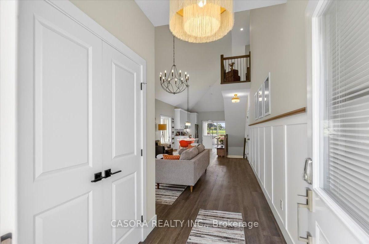 744 Nelson Street W, Unit 7