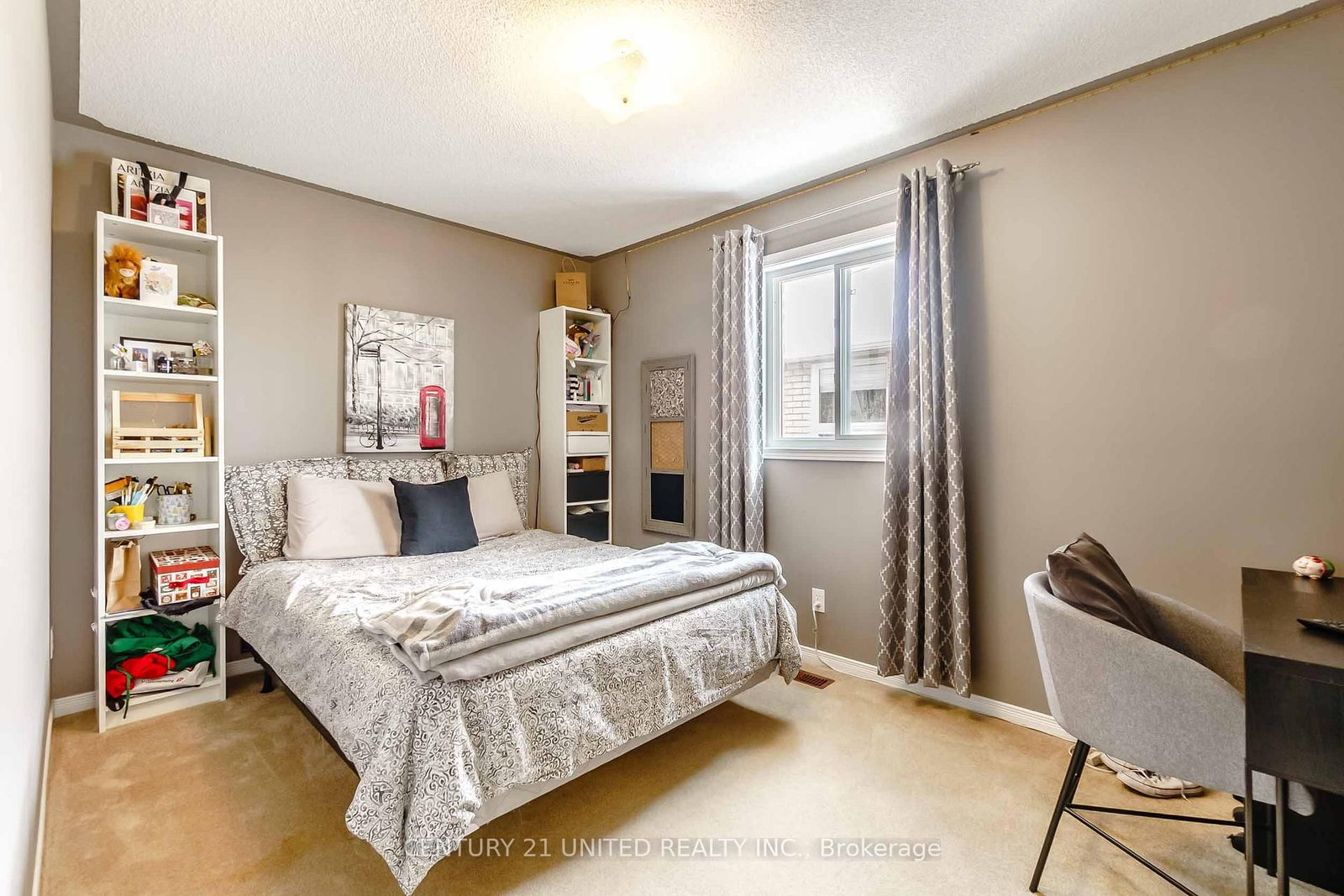 Detached House for sale at 1358 Haggis Drive, Peterborough, Ontario, K9K 2S7 - Monaghan Ward 2 - MLS: X12868056