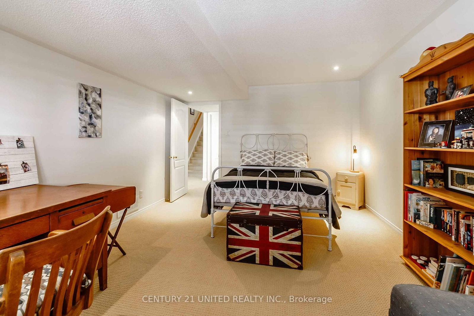 Detached House for sale at 1358 Haggis Drive, Peterborough, Ontario, K9K 2S7 - Monaghan Ward 2 - MLS: X12868056