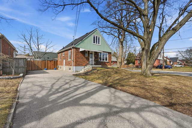 176 CHARLOTTE Street