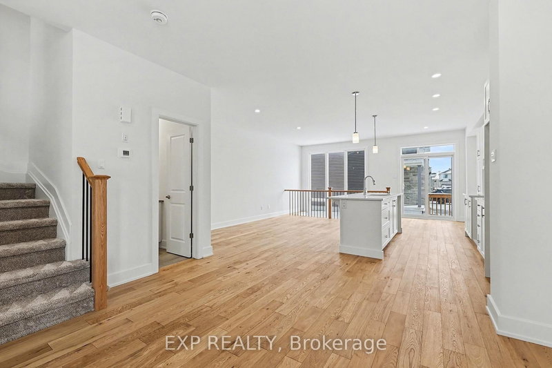 1186 Cope Dr, Ottawa, K2S 3C4 | Image 3