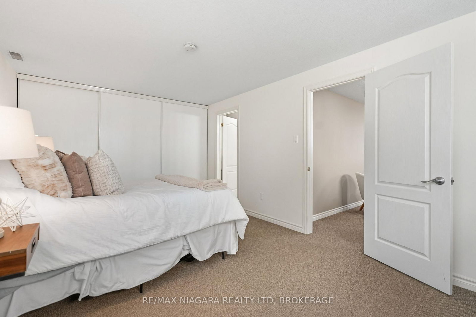 86 Newport Street - Photo 22