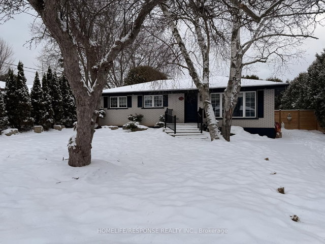 UPPER - 31 Varadi Avenue