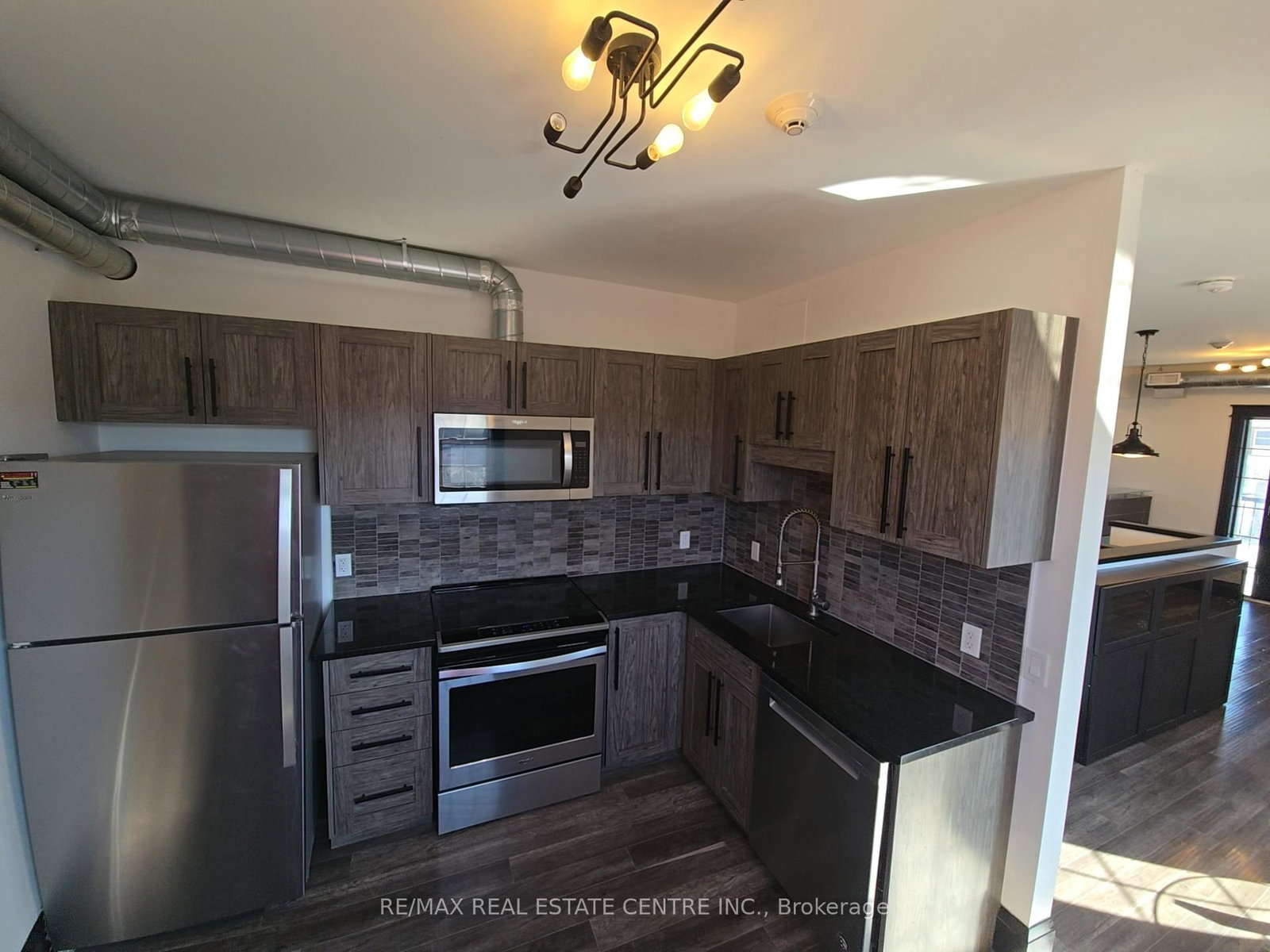 226 Samuelson Street - Photo 16