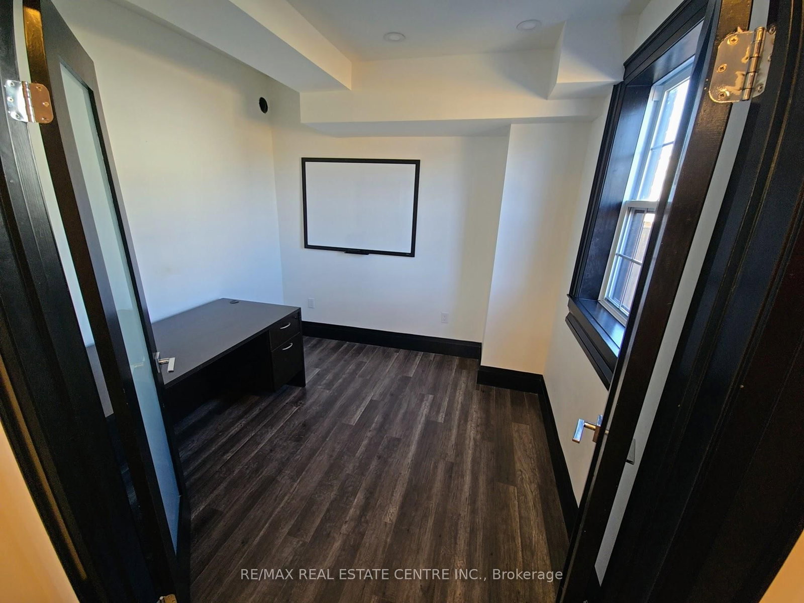 226 Samuelson Street - Photo 21