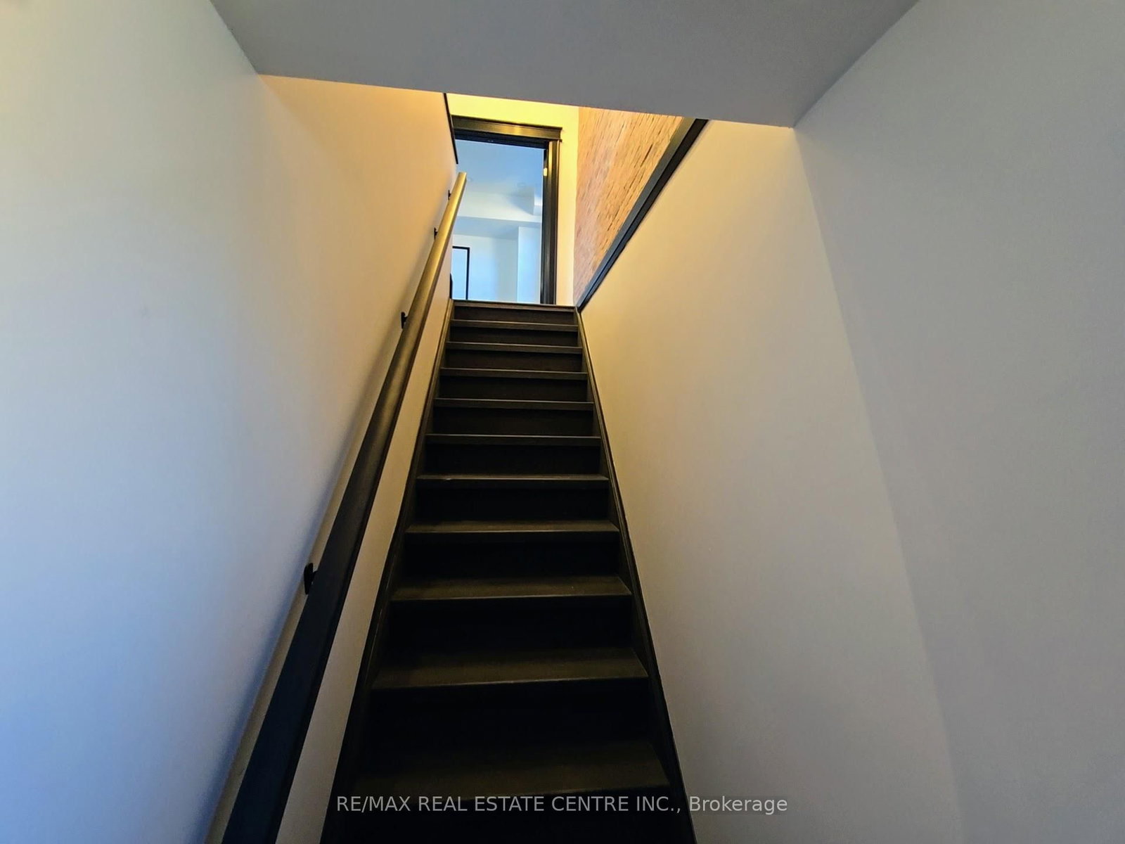 226 Samuelson Street - Photo 25