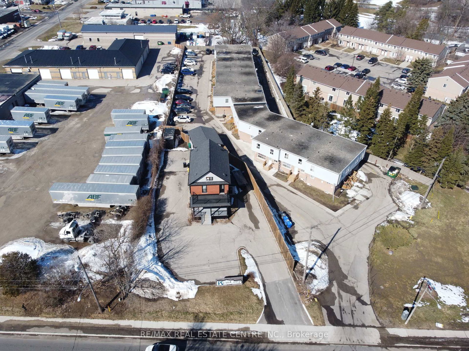 226 Samuelson Street - Photo 38