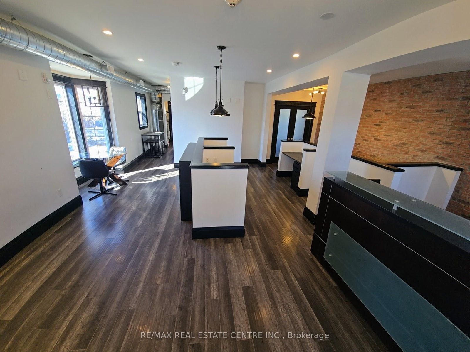 226 Samuelson Street - Photo 4