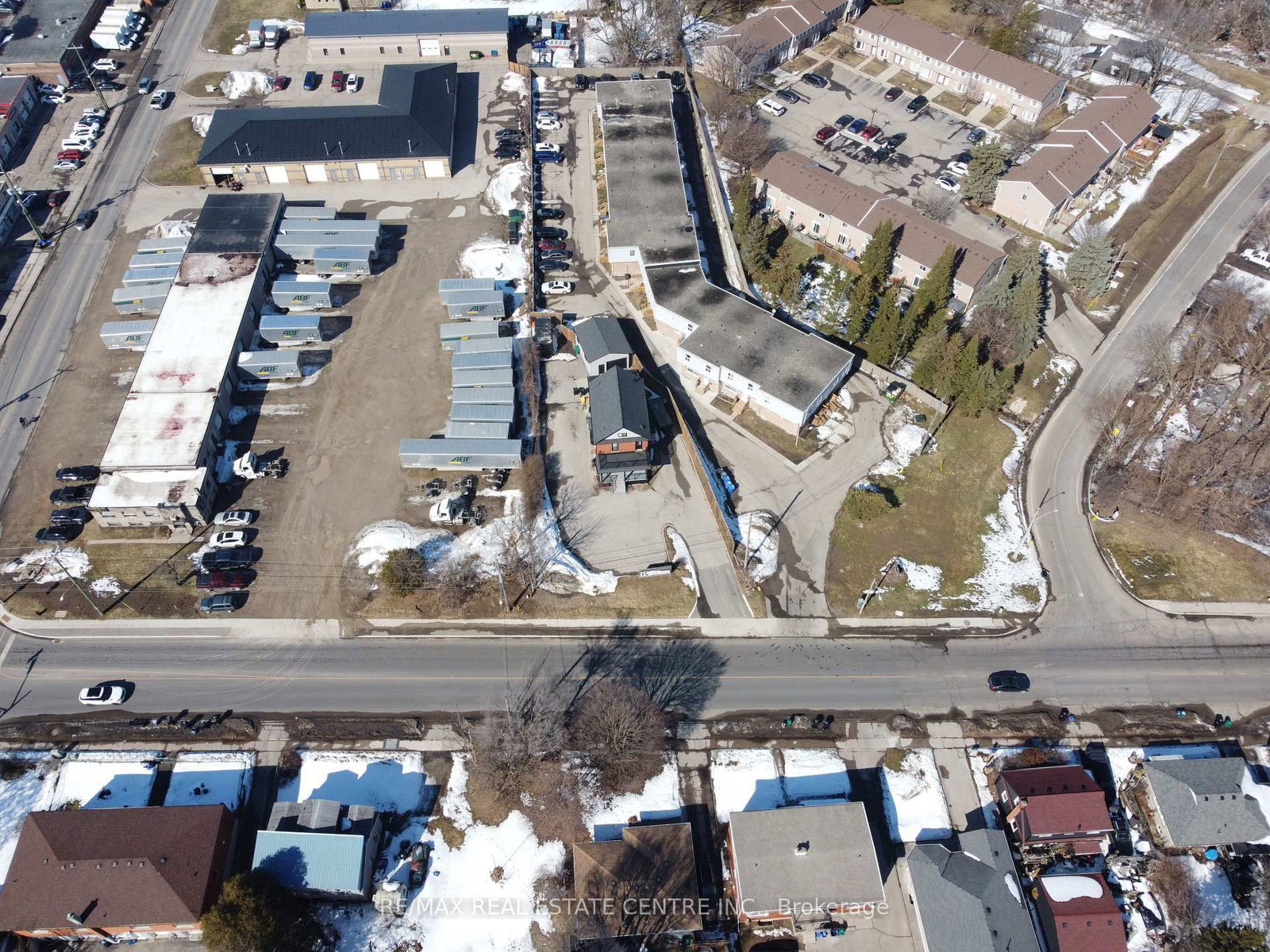 226 Samuelson Street - Photo 45