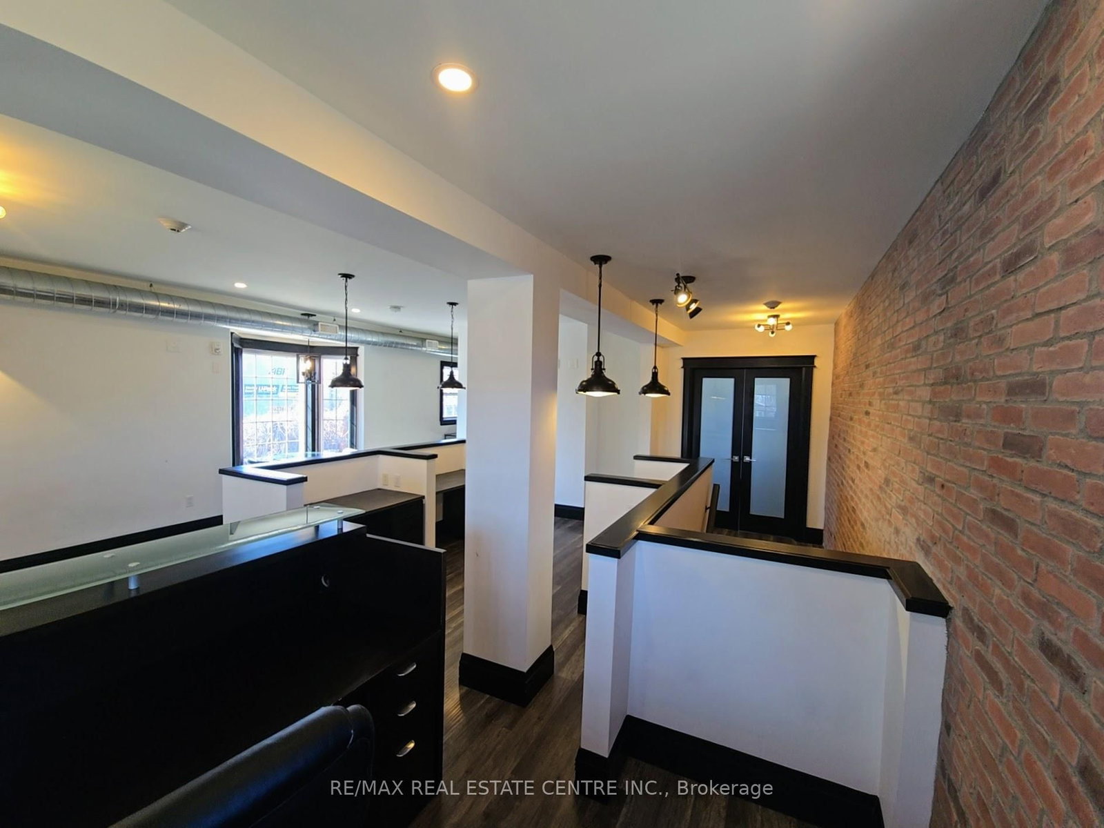 226 Samuelson Street - Photo 5