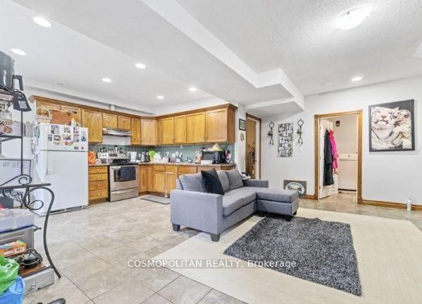 35 Ontario Rd, Welland, L3B 5C1 | Image 3