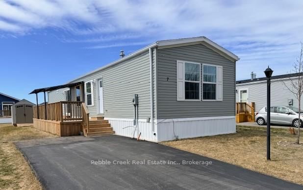 home for sale on 7 Lookout Lane N