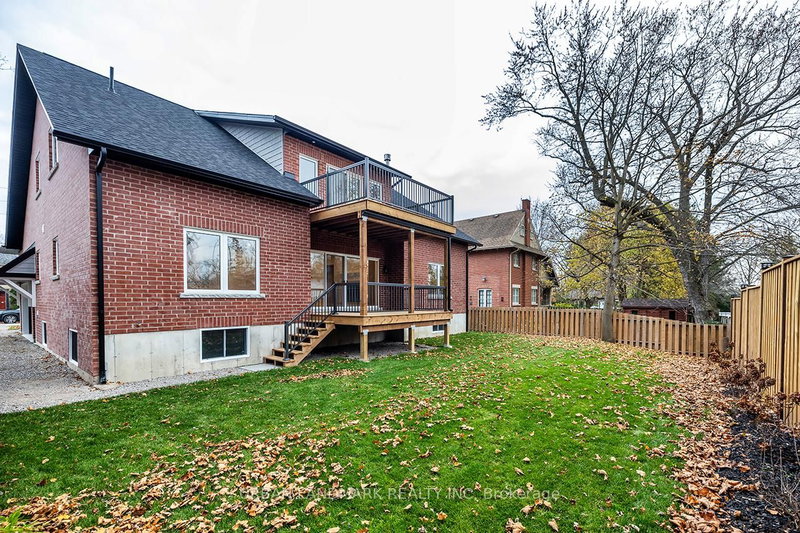 214 Aberdeen Ave, Peterborough, K9H 3Y1 | Image 3