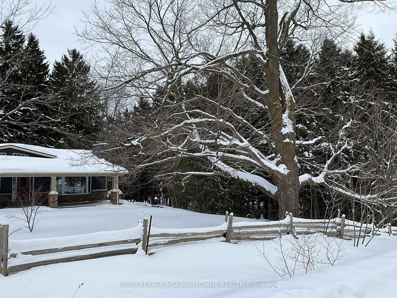 home for sale on 5977 Fifth Line