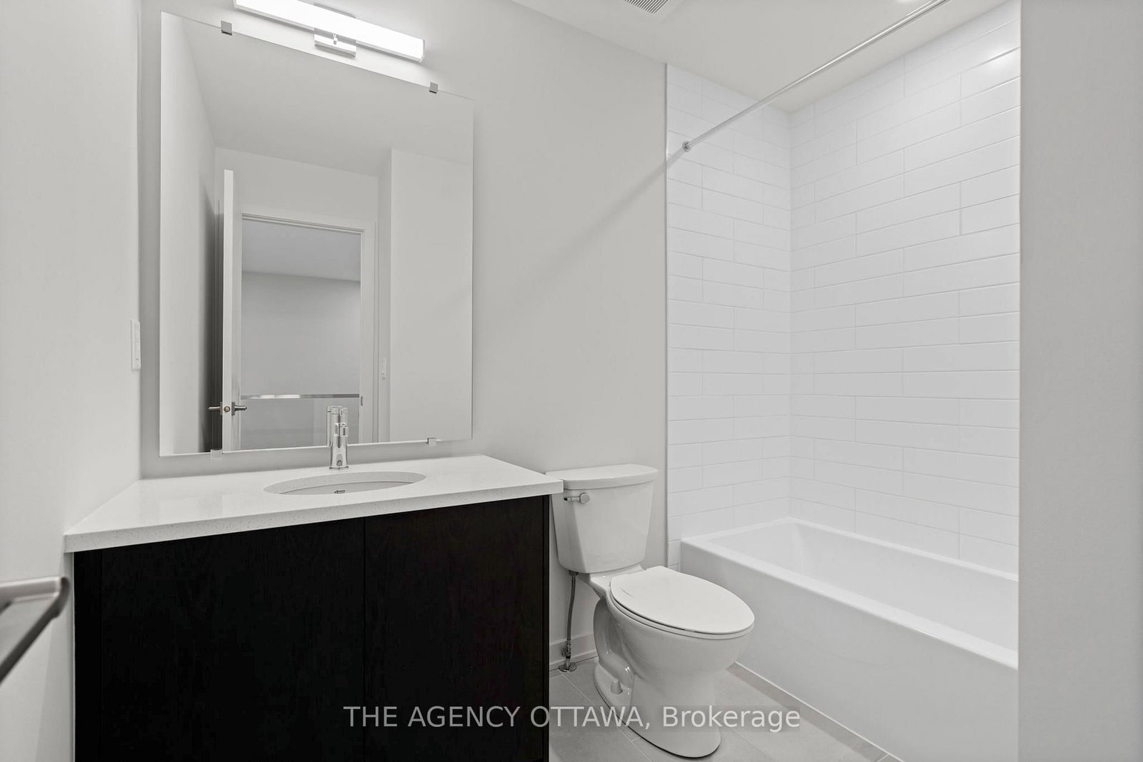 Townhouse for sale at 267 Apricot Street, Ottawa, Ontario, K1X 0K1 - Riverside South - MLS: X12869024