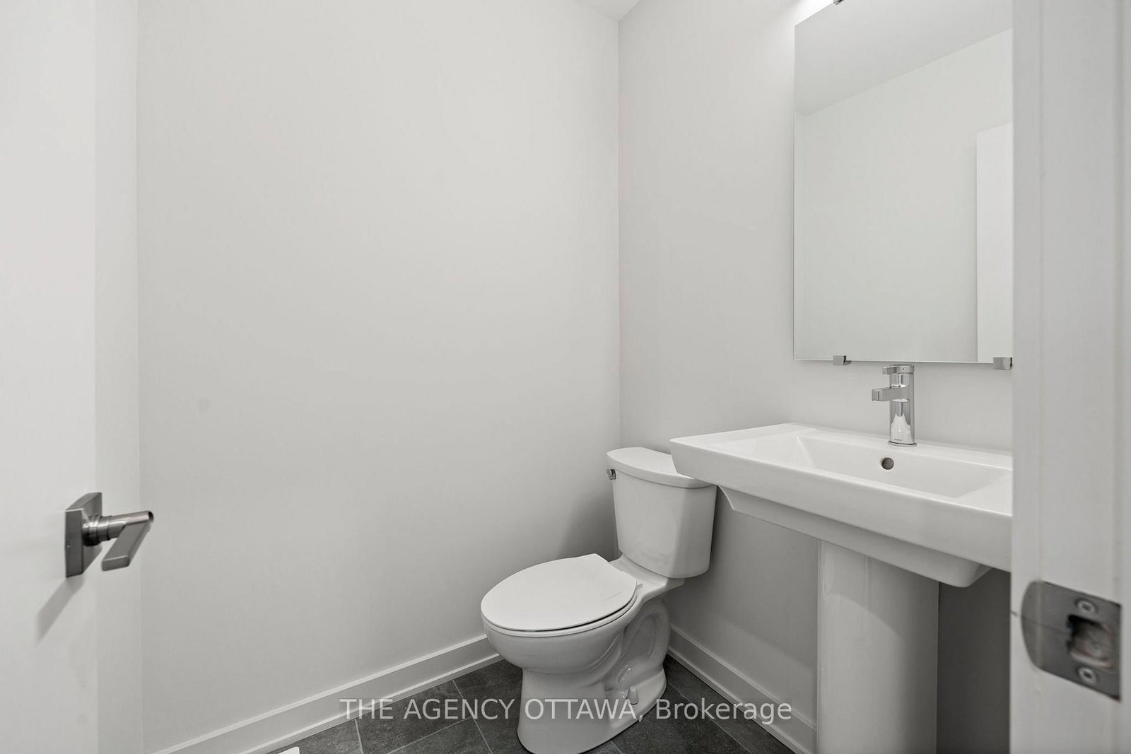 Townhouse for sale at 267 Apricot Street, Ottawa, Ontario, K1X 0K1 - Riverside South - MLS: X12869024