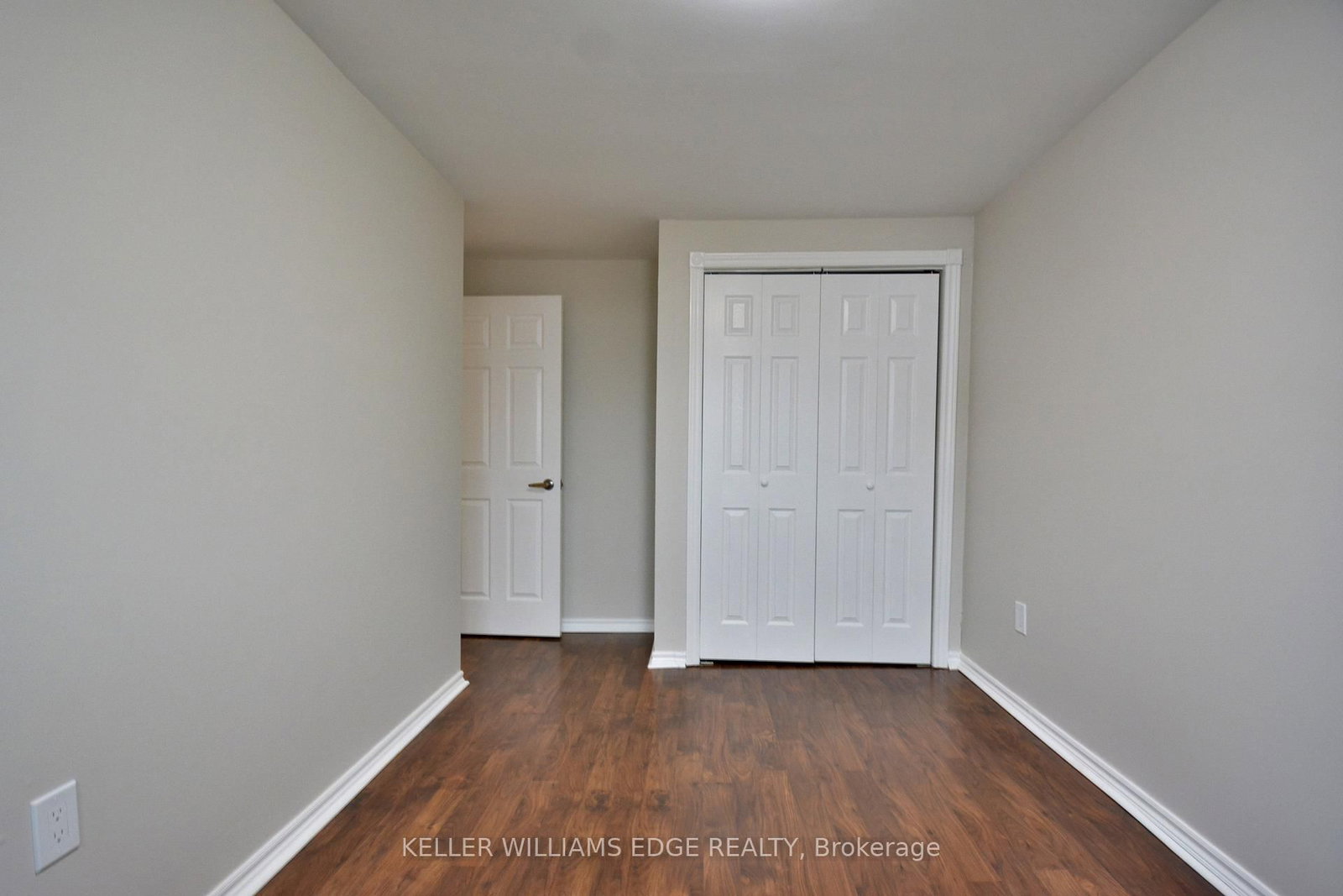 Townhouse for sale at 5-120 Quigley Road, Hamilton, Ontario, L8K 6L4 - Vincent - MLS: X12869166