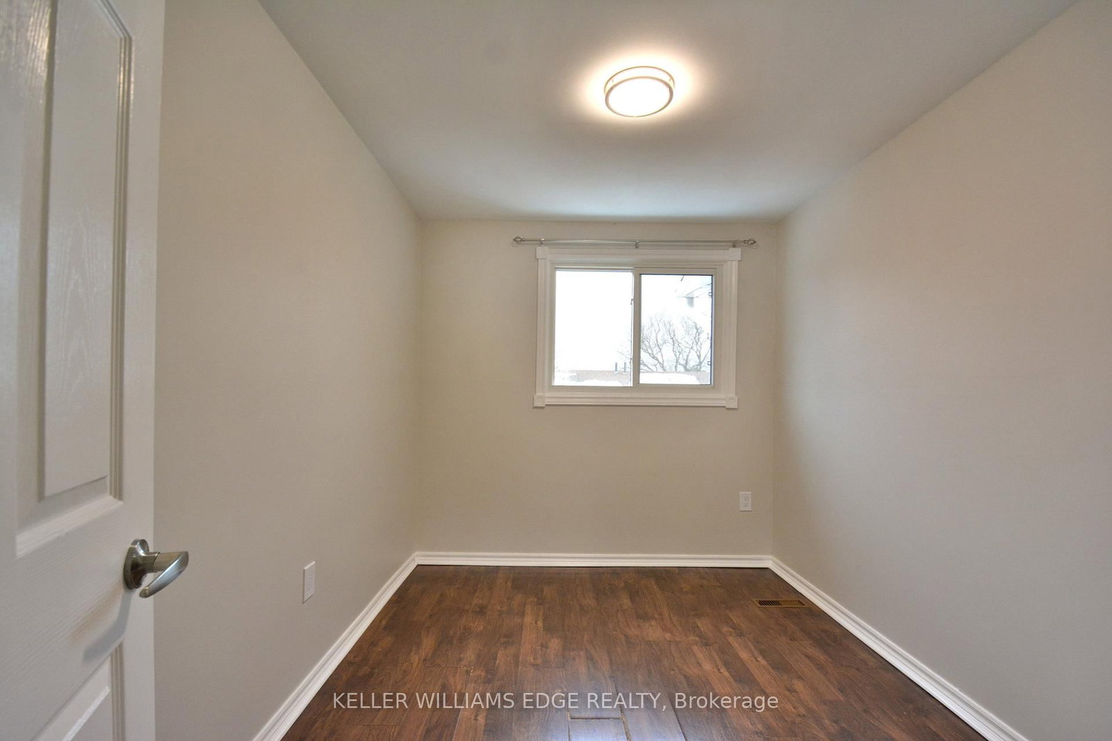 Townhouse for sale at 5-120 Quigley Road, Hamilton, Ontario, L8K 6L4 - Vincent - MLS: X12869166