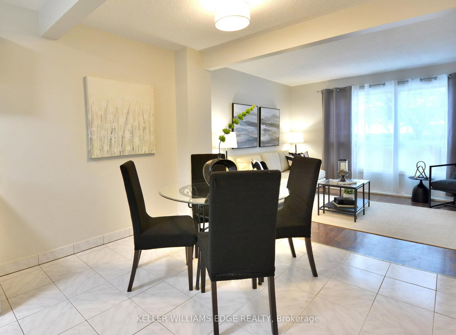 Townhouse for sale at 5-120 Quigley Road, Hamilton, Ontario, L8K 6L4 - Vincent - MLS: X12869166