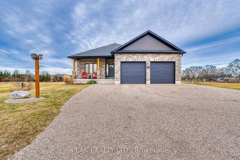 home for sale on 33 Wellington Street S