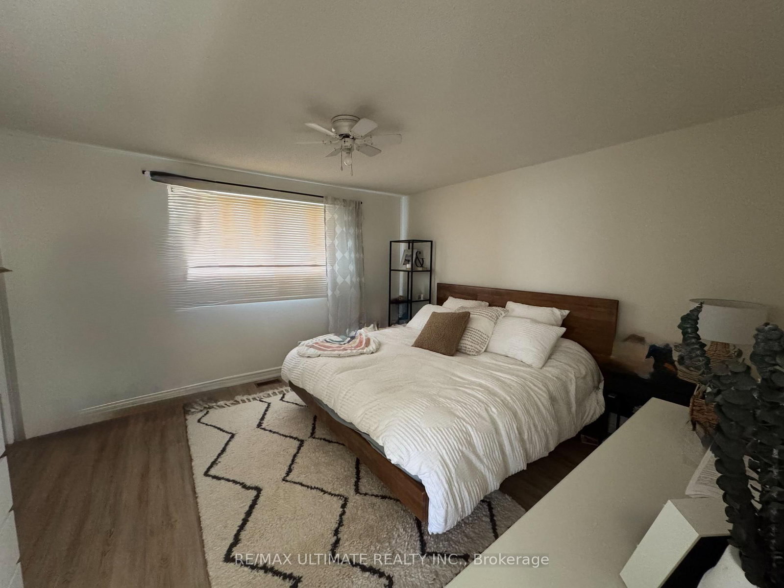 Detached House for sale at 12 Stoney Brook Crescent, St. Catharines, Ontario, L2S 3J3 - Grapeview - MLS: X12869468