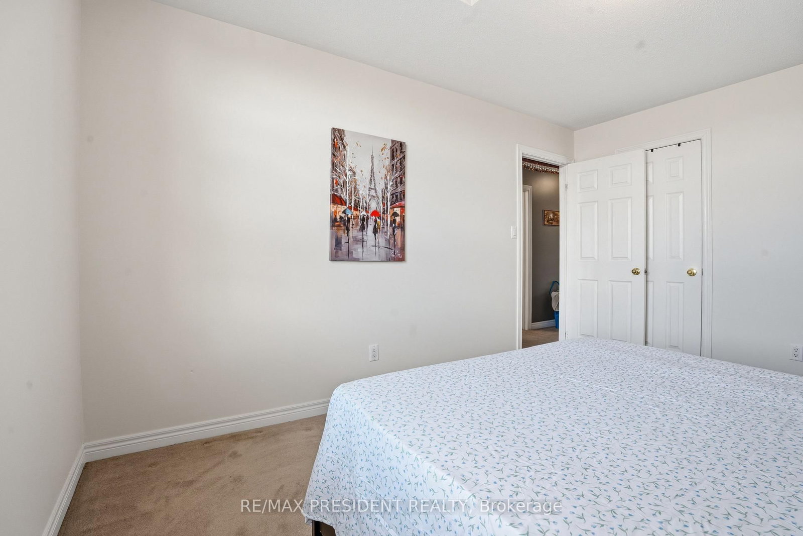 Detached House for sale at 17 Mccartney Street, Hamilton, Ontario, L8B 0T7 - Waterdown - MLS: X12869838