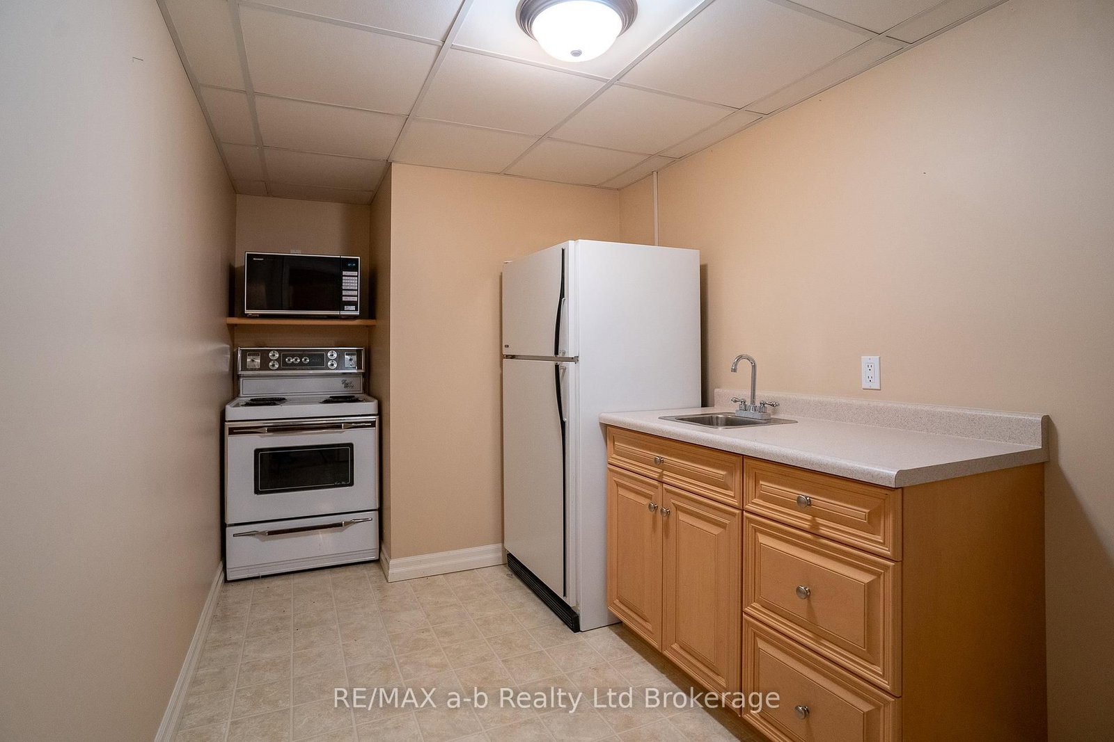 15 Otterview Drive • Norwich, ON photo 24