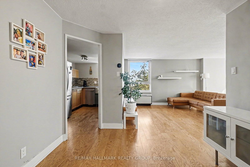 616 - 80 Sandcastle Dr, Ottawa, K2H 9E7 | Image 3