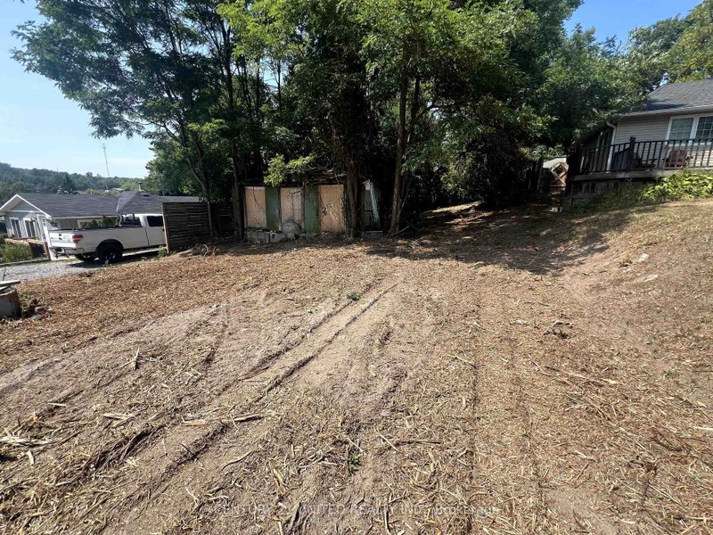 7122 Sidey Dr photo 4