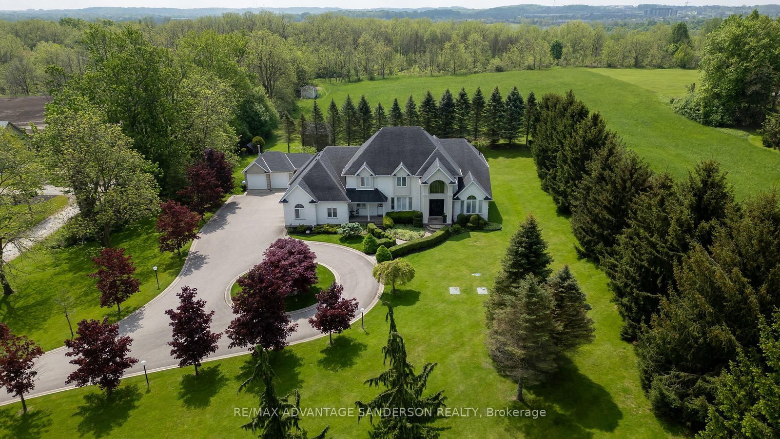 20735 Denfield Road sold in London North