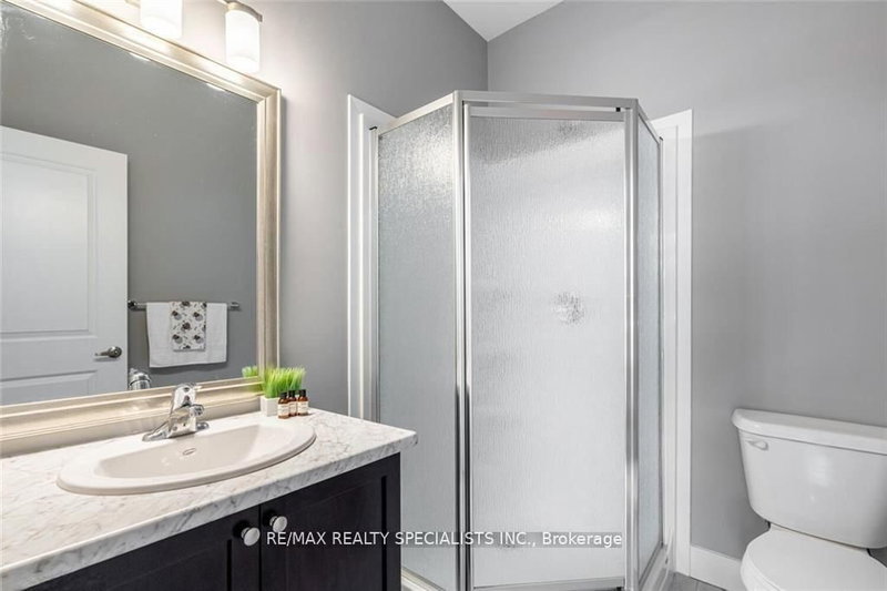 178 - 1960 Dalmagarry Rd, London North, M5V 3V6 | Image 3