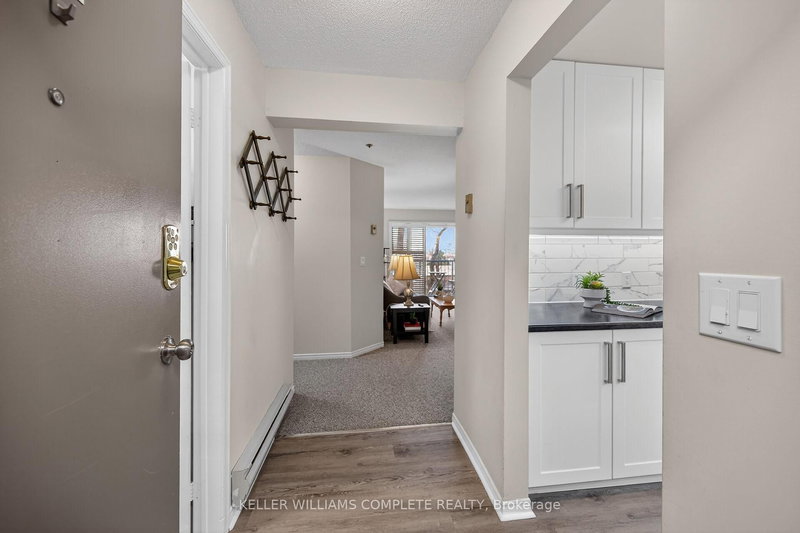 208 - 6 NIAGARA St, Grimsby, L3M 5A4 | Image 2