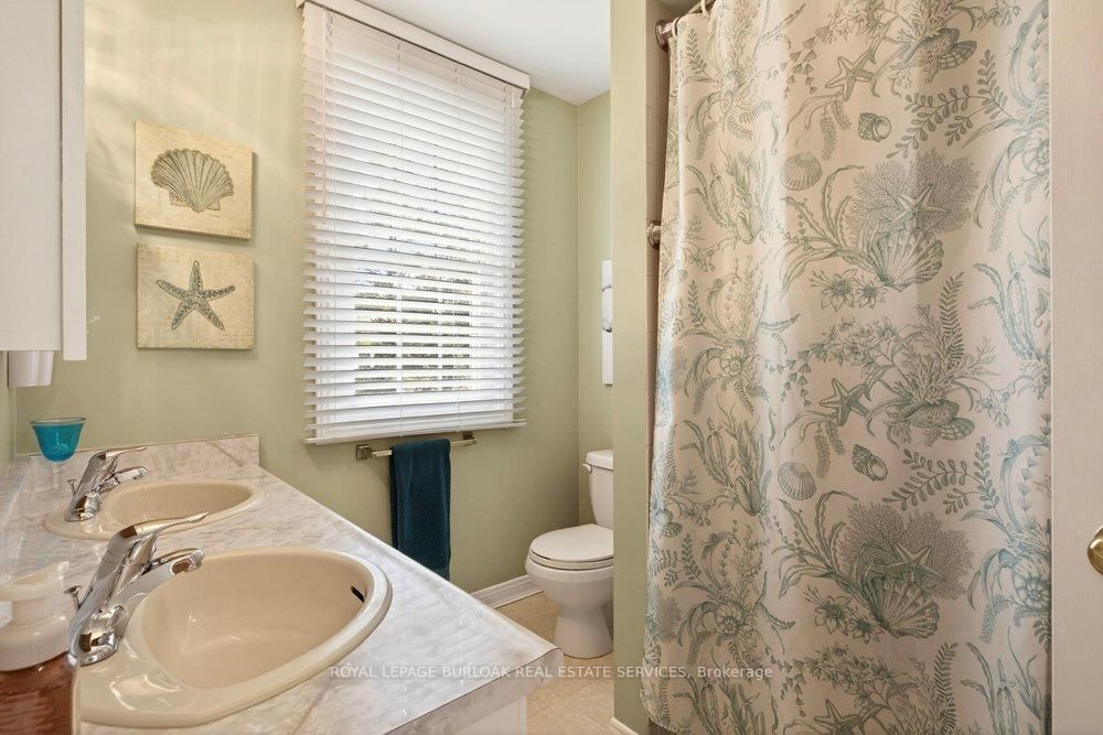 Townhouse for sale at 20-105 Wilson Street, Hamilton, Ontario, L9G 1N4 - Ancaster - MLS: X12870314