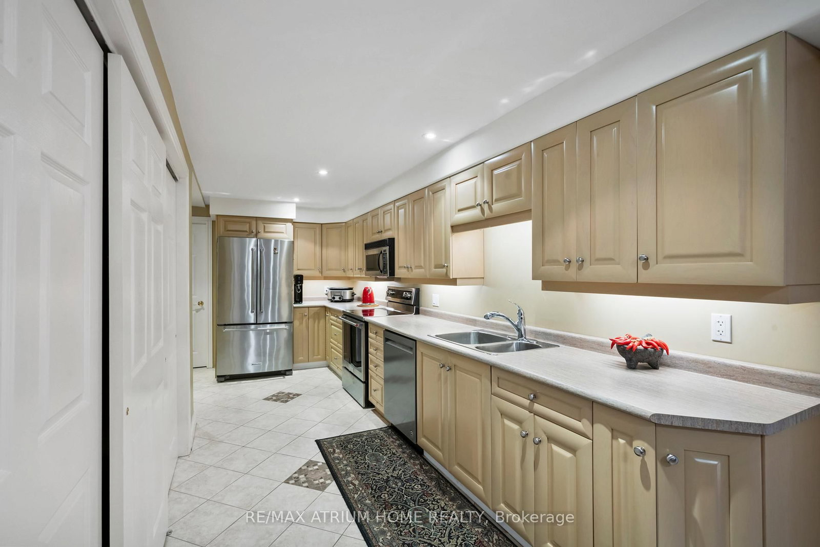 Detached House for sale at 200 Pancake Lane, Pelham, Ontario, L0S 1M0 - Fonthill - MLS: X12870428