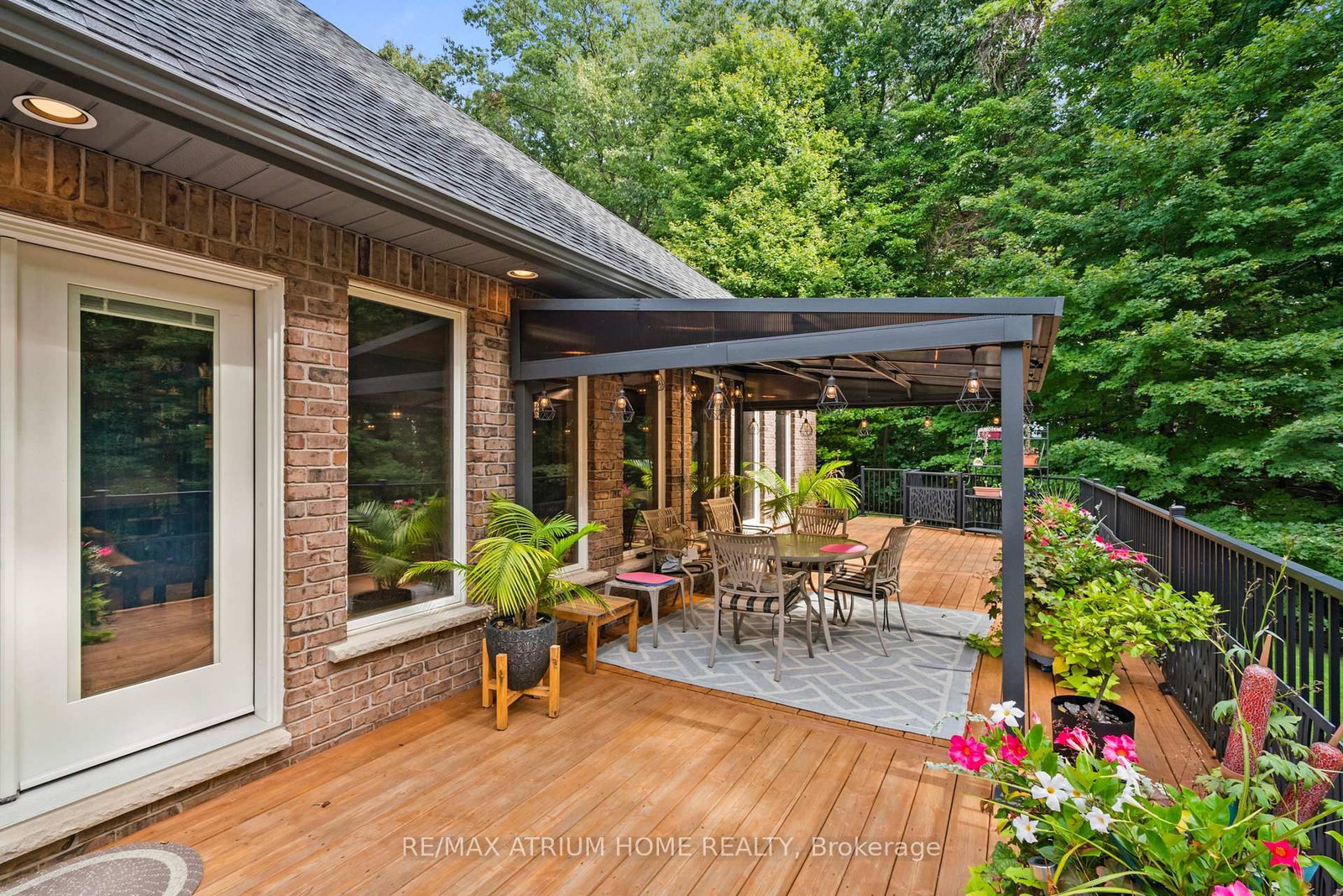 Detached House for sale at 200 Pancake Lane, Pelham, Ontario, L0S 1M0 - Fonthill - MLS: X12870428