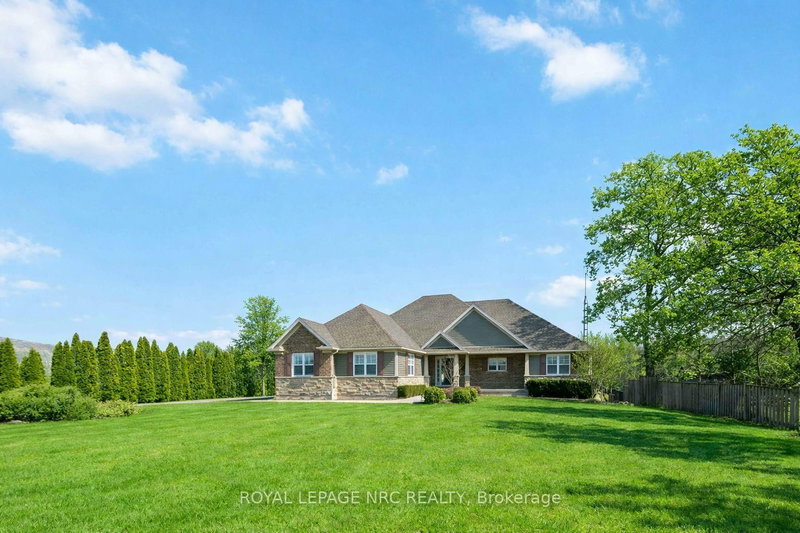 home for sale on 2773 Centre Street