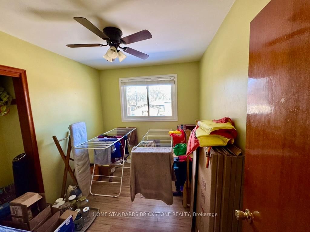 Detached House for sale at 168 St Davids Road, St. Catharines, Ontario, L2T 1R2 - Burleigh Hill - MLS: X12870506