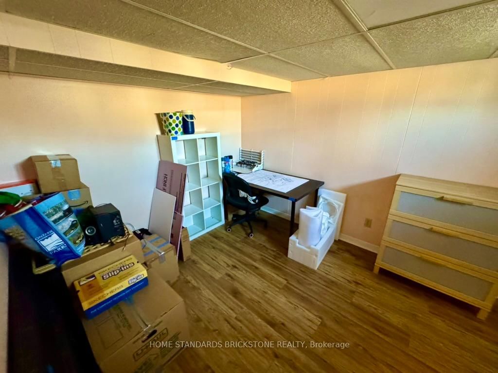 Detached House for sale at 168 St Davids Road, St. Catharines, Ontario, L2T 1R2 - Burleigh Hill - MLS: X12870506