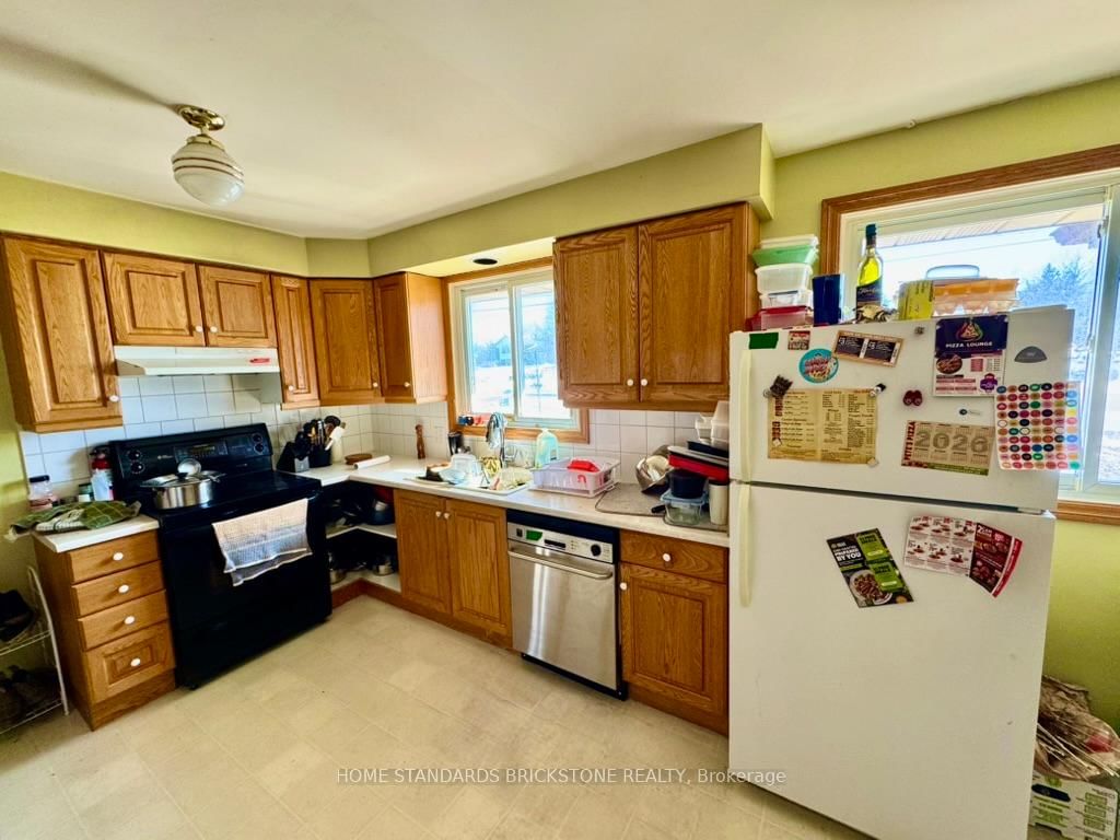 Detached House for sale at 168 St Davids Road, St. Catharines, Ontario, L2T 1R2 - Burleigh Hill - MLS: X12870506