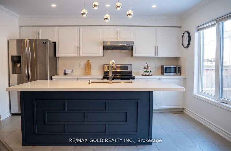 7702 Buckeye Cres, Niagara Falls, L2H 0P2 | Image 3