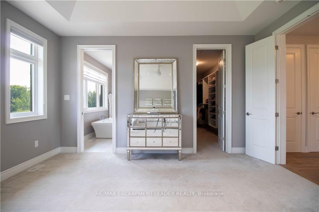 Detached House for sale at 19 SECINARO Avenue, Hamilton, Ontario, L9G 0C6 - Meadowlands - MLS: X12870714