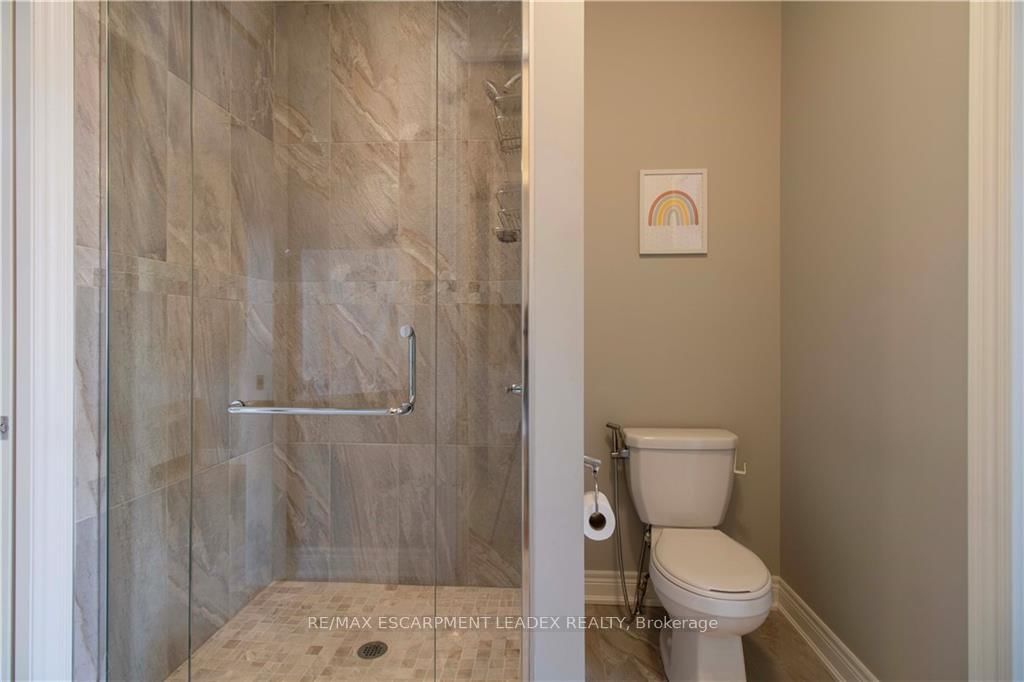 Detached House for sale at 19 SECINARO Avenue, Hamilton, Ontario, L9G 0C6 - Meadowlands - MLS: X12870714